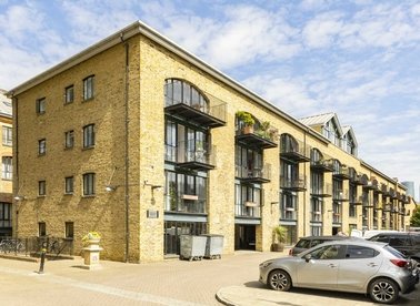 Burrells Wharf Square, London, E14