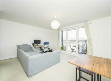 Candle Street, London, E1