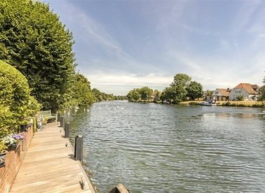 Chertsey Lane, Staines-Upon-Thames, TW18