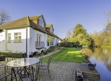 Ferry Lane, Staines-Upon-Thames, TW19