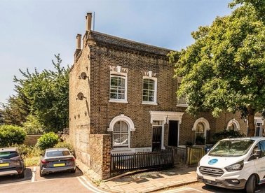 Fort Road, London, SE1