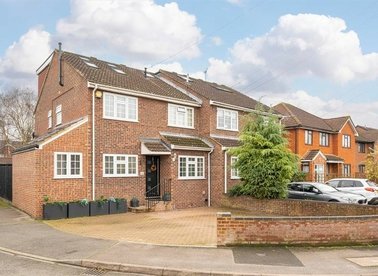 Gloucester Drive, Staines-Upon-Thames, TW18