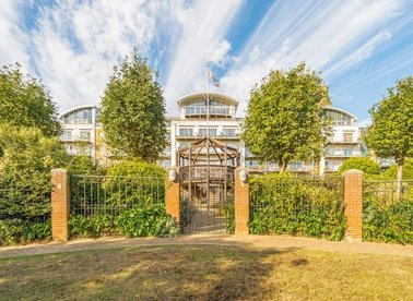 Kew Bridge Road, Brentford, TW8
