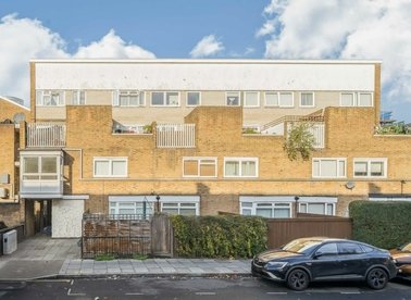 Marshfield Street, London, E14