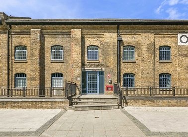 Western Gateway, London, E16