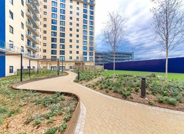 Western Gateway, London, E16