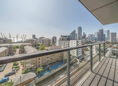 Blackwall Way, London, E14