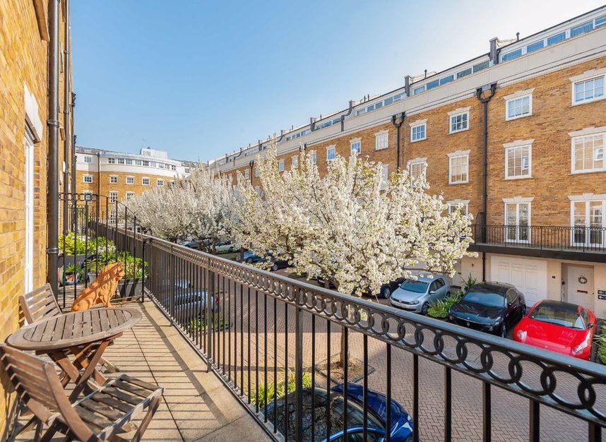 Properties for sale in Admiral Square - SW10 0UU view8