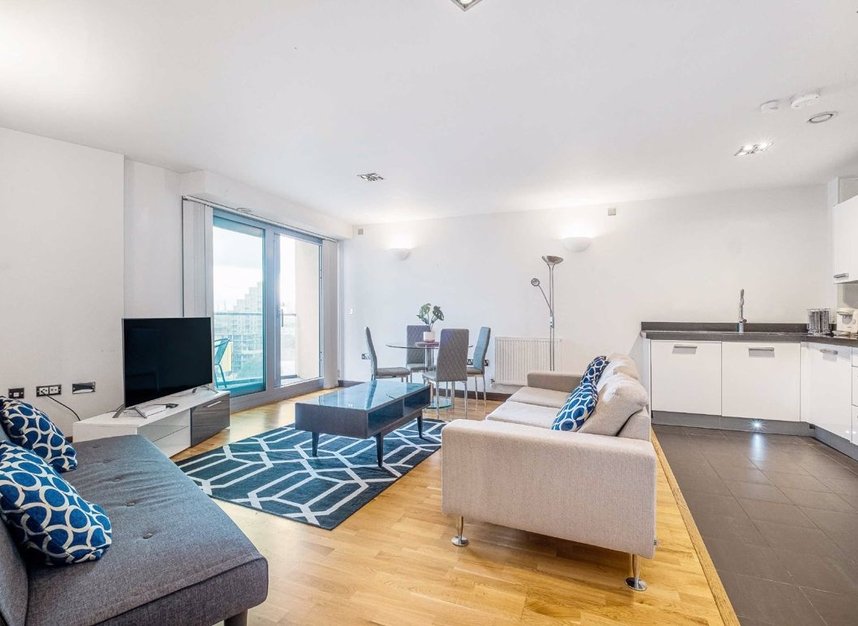 Properties for sale in Bridges Court Road - SW11 3GX view3