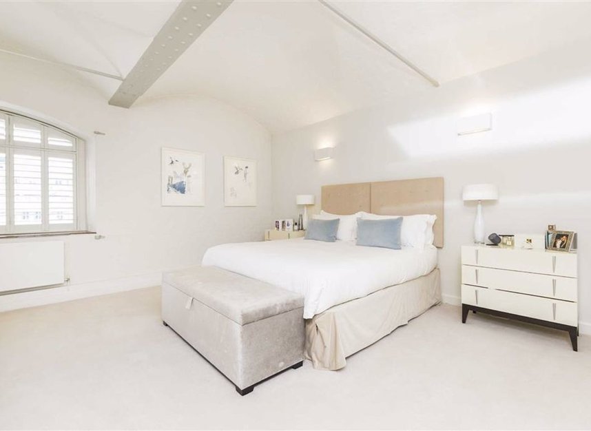 Properties for sale in East Smithfield - E1W 1AT view6