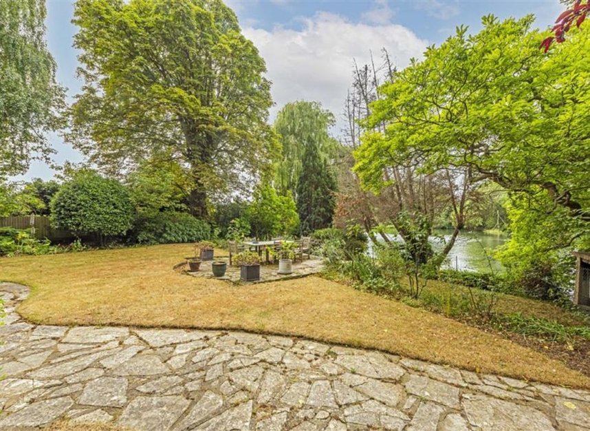 Property for sale in Lower Hampton Road, SunburyOnThames, TW16