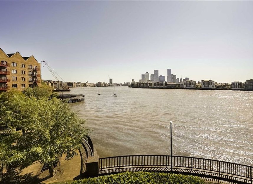 Properties for sale in Wapping Wall - E1W 3TF view8