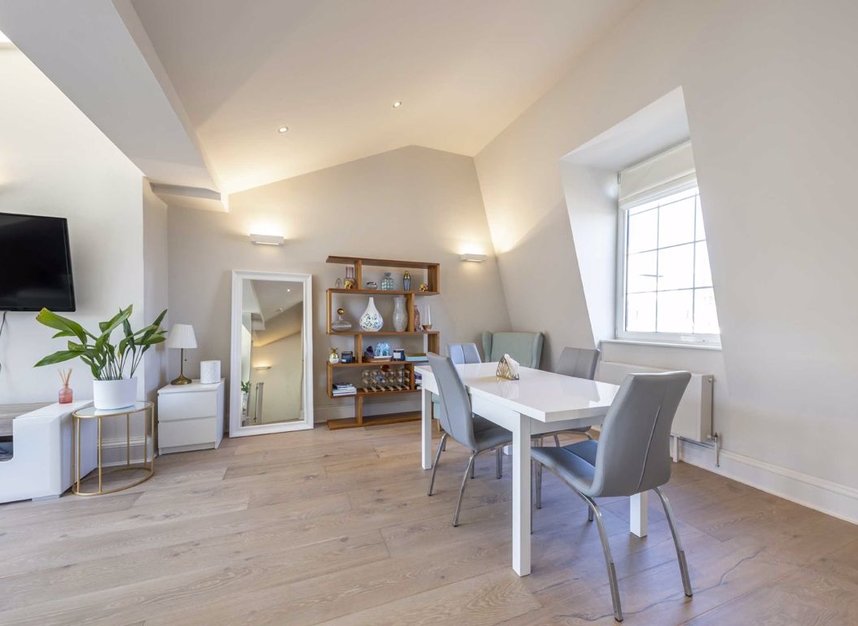 Properties let in Carlyle Court - SW10 0UQ view3