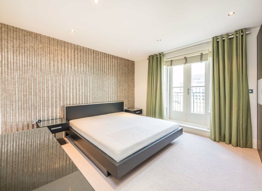 Properties to let in Imperial Crescent - SW6 2QW view3
