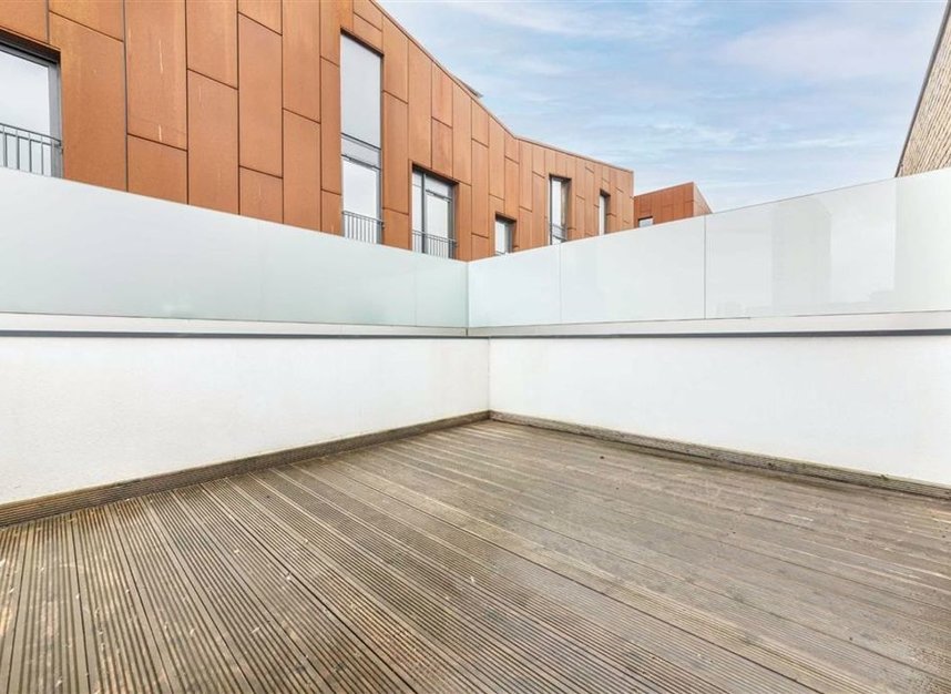 Properties let in Mary Rose Square - SE16 7EL view8