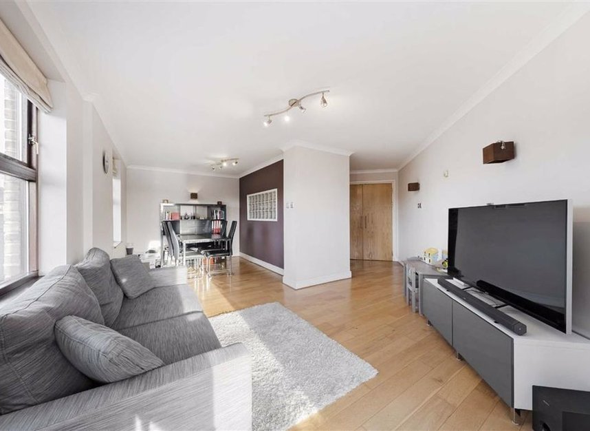 Properties let in Russell Place - SE16 7PQ view2