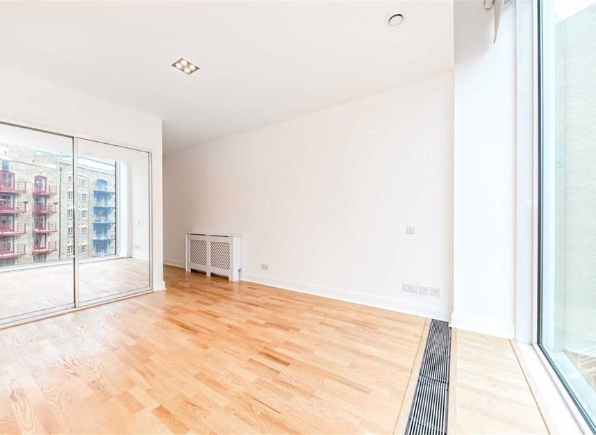 Properties let in Shad Thames - SE1 2YQ view8