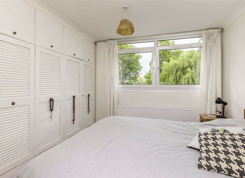 Properties let in Thamespoint - TW11 9PP view3