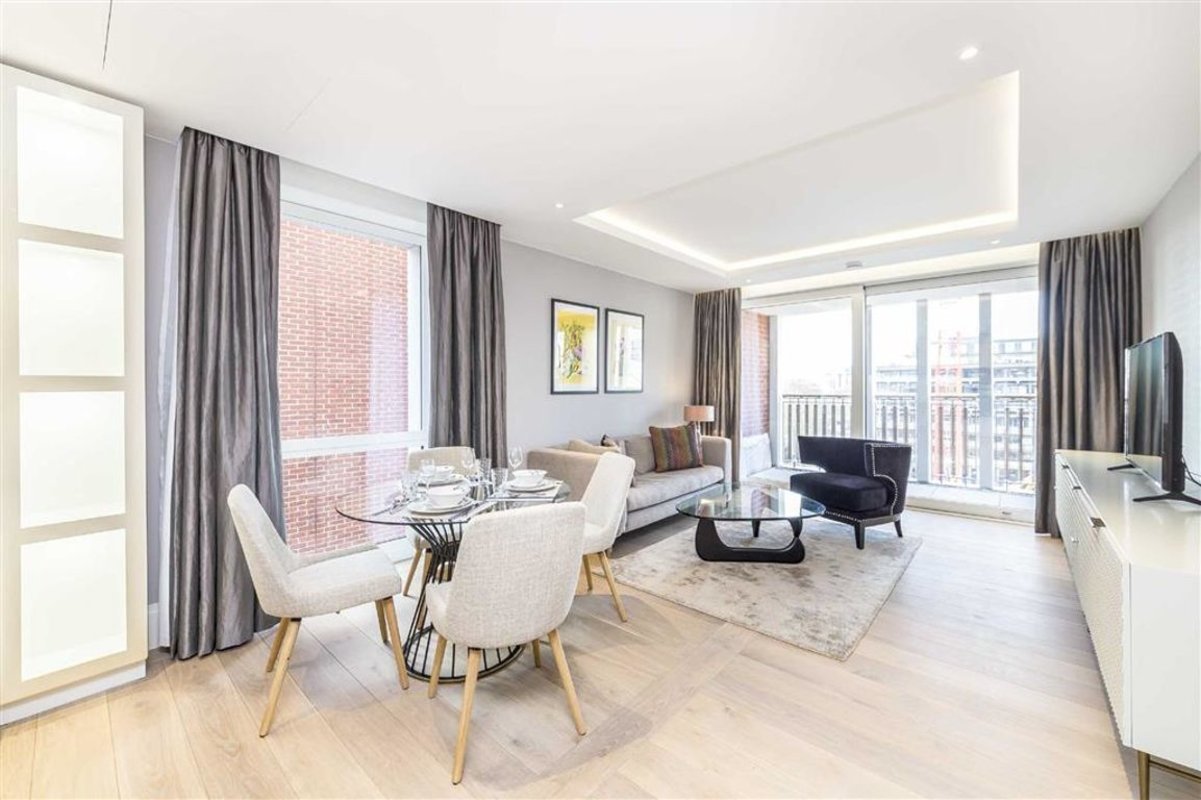 Flat to rent in Arundel Street, London, WC2R Waterview